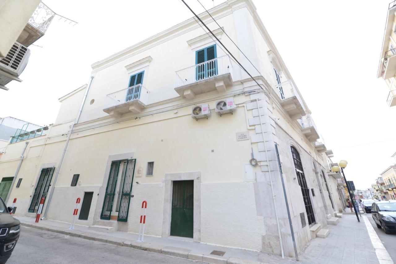L'Antico Palazzo Bed and Breakfast Canosa di Puglia Exteriör bild
