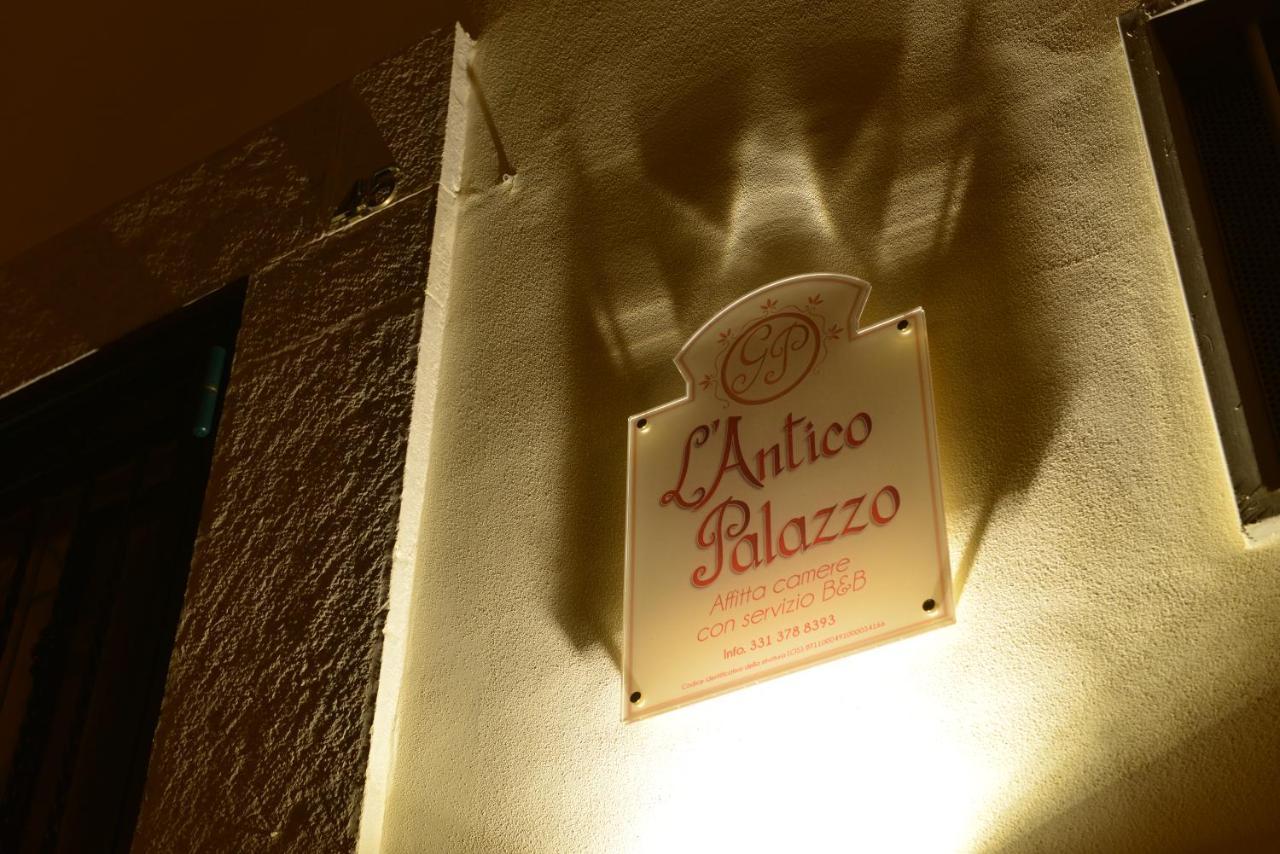 L'Antico Palazzo Bed and Breakfast Canosa di Puglia Exteriör bild