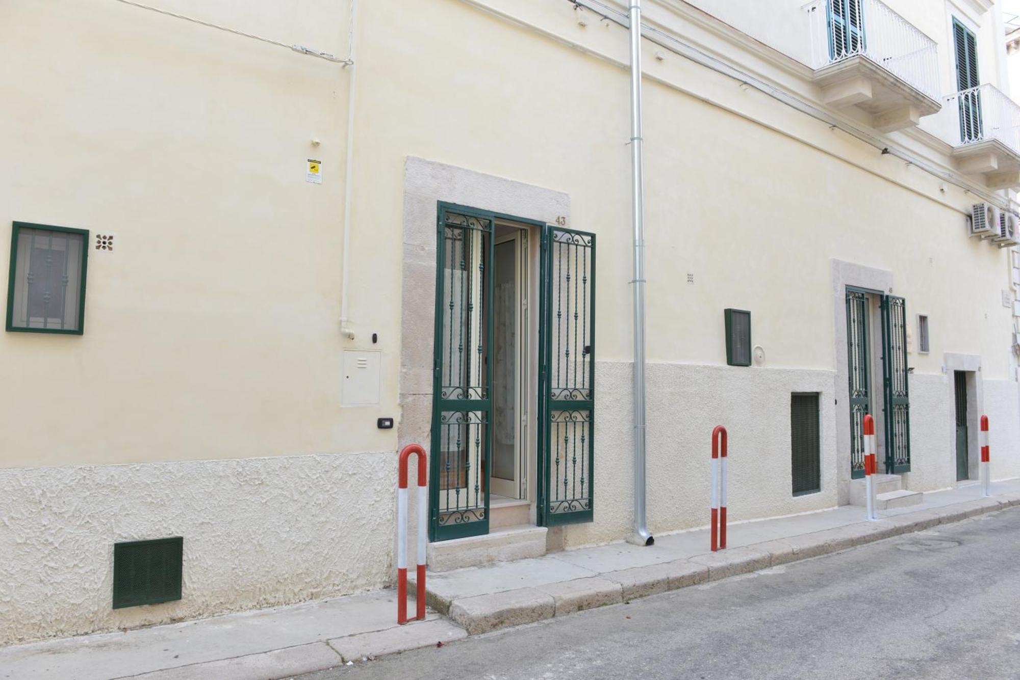 L'Antico Palazzo Bed and Breakfast Canosa di Puglia Exteriör bild
